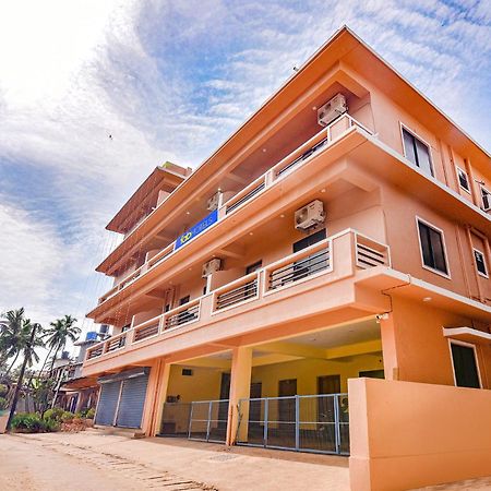 Fabhotel Baga Tulip - 500M From Baga Beach 외부 사진